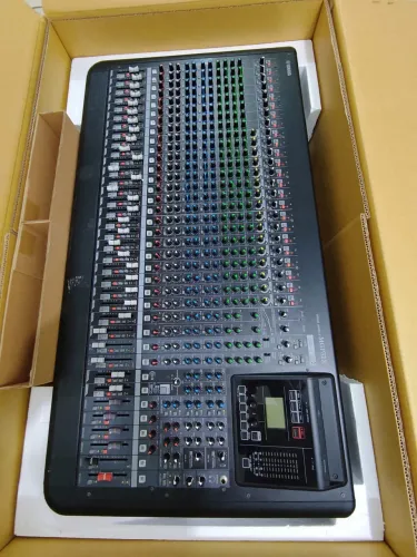 VENDO MESA DE SOM YAMAHA MGP32X