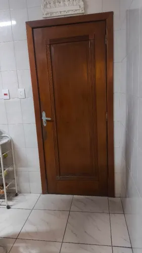 Porta madeira maciça