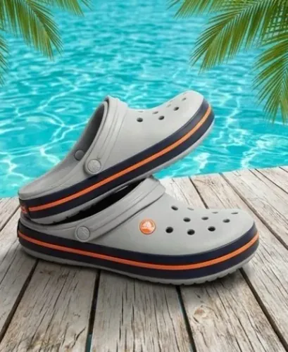 Sandália Crocs LiteRide Clog Cinza/Laranja - Tamanho M