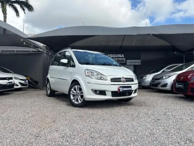 Fiat Idea Essence Dualogic 1.6 Flex 16V 5P 2015