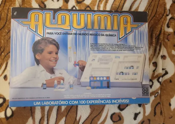 Brinquedo antigo Alquimia - Laboratório De Química - Grow -embalagem original med 8x30x45