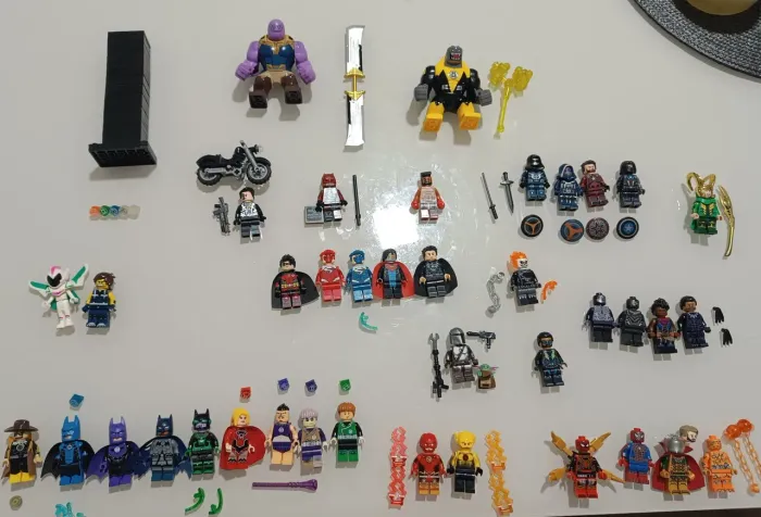 LEGO -  DC / MARVEL