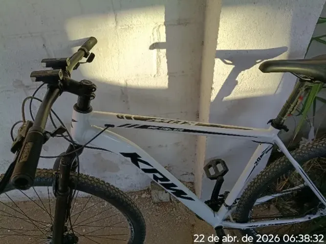 Vende-se uma bicicleta Aro 29