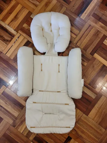 Ninho redutor multifuncional Yogi Baby para carrinho de bebê