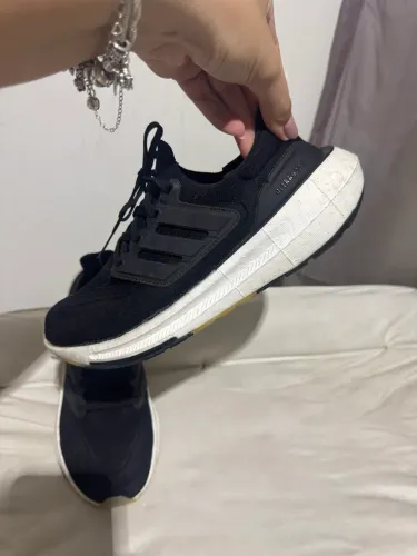 Tênis Adidas Ultrabooster 23