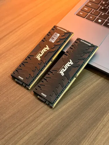 Kingston Fury Renegade 16GB (2x8GB) 3600MHz DDR4 | Envio OLX Pay | Aceito Cartão