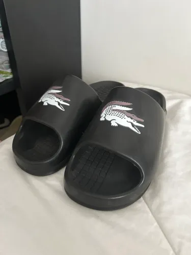 Slide da Lacoste Preto
