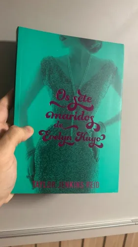 Os Sete Maridos de Evelyn Hugo