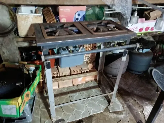 Fogão industrial duas bocas da marca Brey