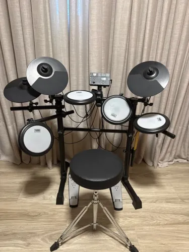 Bateria Eletrônica TDX 16