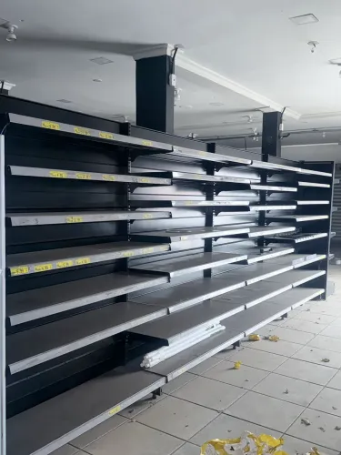 Gôndola dupla face 5,65m completa para mercado