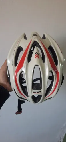 CAPACETE BTWIN DESING - EM OTIMO ESTADO