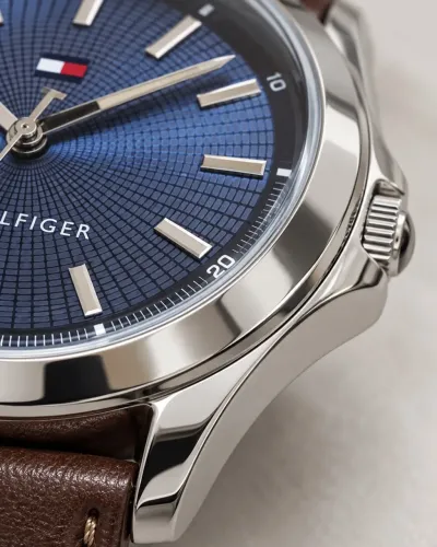 Relógio Tommy Hilfiger Masculino Couro Marrom