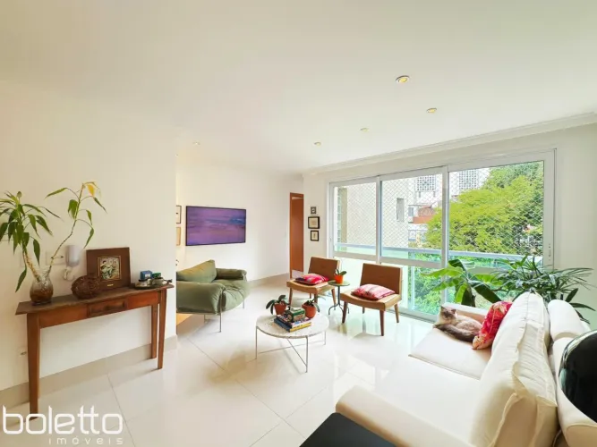 Apartamento a venda semi-mobiliado com dois dormitórios no bairro São João/PoA