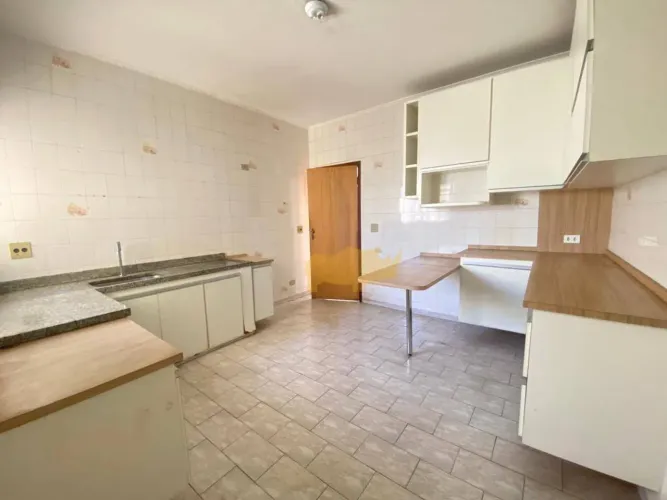 Casa com 4 dormitórios à venda, 237 m² por R$ 480.000,00 - Estádio - Rio Claro/SP