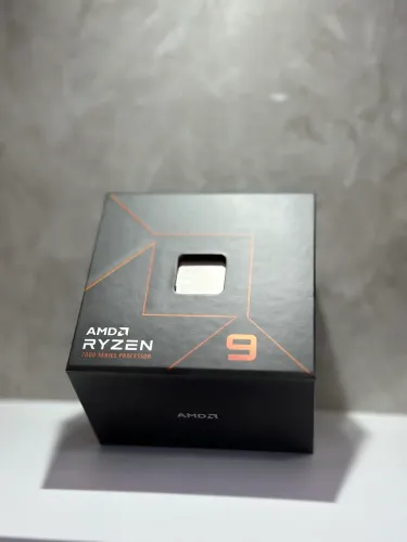 Processador AMD Ryzen 9 7950X Box (AM5/16 Cores/32 Threads/5.7GHz/80MB