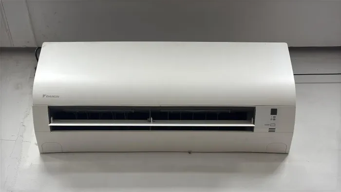 2 Ar Condicionado Carrier e Daikin 36000 e 18000 BTUs - Perfeitos