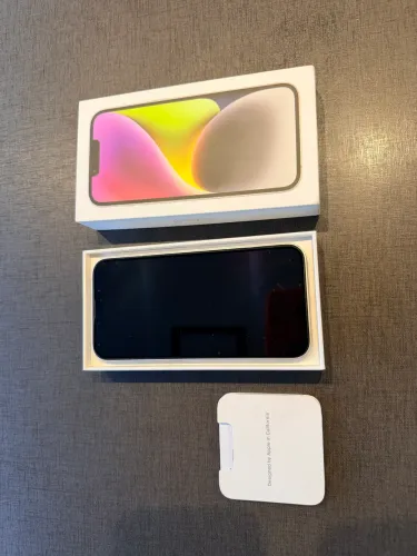 iPhone 14 256gb capa traseira trincada 