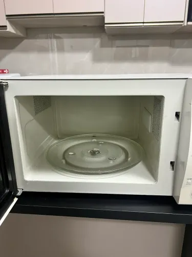 Microondas Electrolux 27 litros, leia a descrição