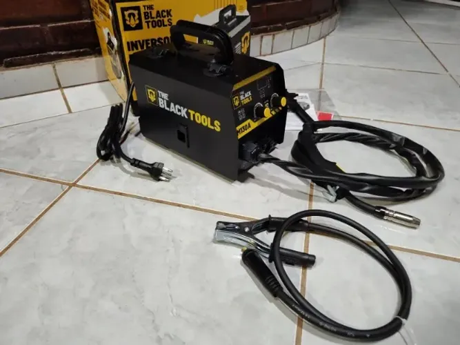 Máquina De Solda Inversora Mig 130a Sem Gás 220v Im130a Mig Frequência 50hz/60hz