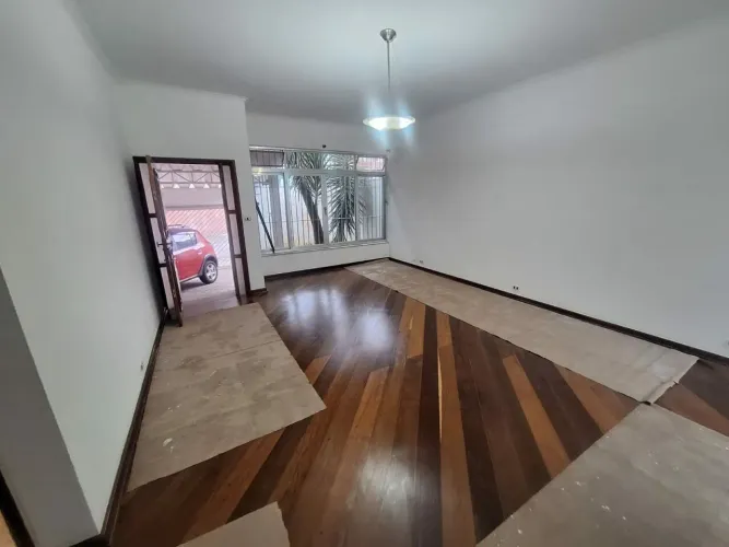 LINDA CASA TERREA ÓTIMA LOCALOZAÇÃO! FL 31