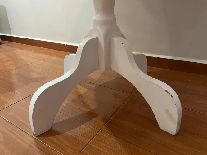Mesa redonda estilo vintage branca, 98 cm diâmetro e 80 cm altura