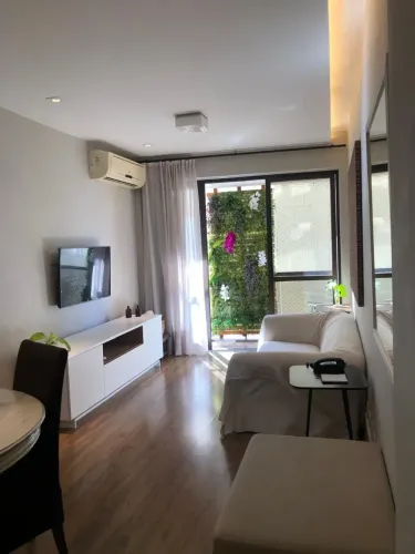 Apartamento para venda possui 40 metros quadrados com 1 quarto