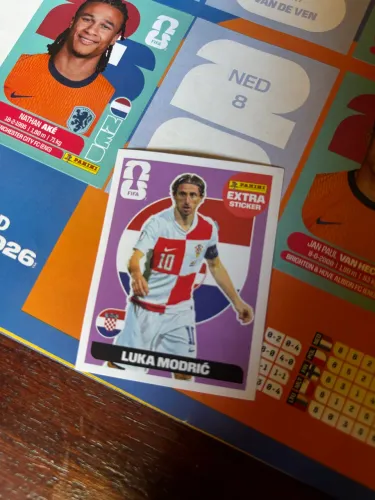 Figurinha legend Luka modric