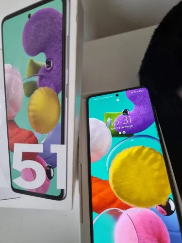 Smartphone Samsung Galaxy A51 branco (usado)