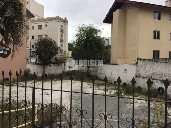 Terreno à venda por R$ 930000.00, 438.00 m2 - AHU - CURITIBA/PR