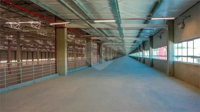 Imóvel para venda tem 1980 metros quadrados em Batistini - São Bernardo do Campo - SP