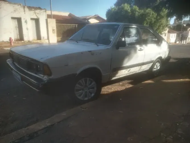 Volkswagen Passat L/ LS/ LSE/ GL/ GLS/ TS/ FLA/ VILL/ PLUS 1986