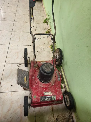 Cortador de grama