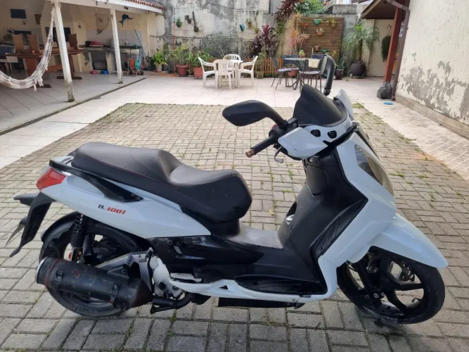 Vendo Dafra Citycom 300i 2013 (abaixo da FIPE)