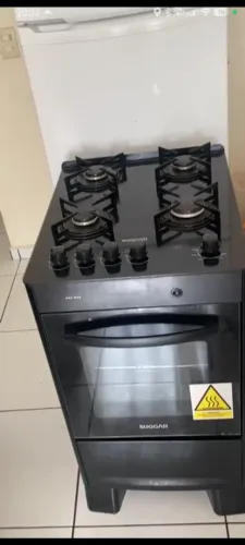 Fogão 4 bocas tampo de vidro preto suggar
