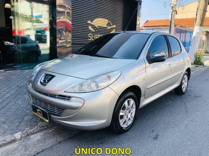 Peugeot 207 XR 1.4 Flex 8V 5P 2012