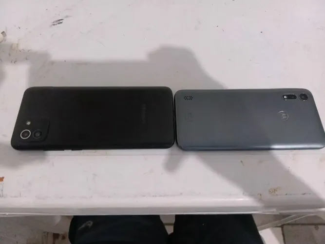 ? A03 64GB + Moto E6s à venda! ? Para conserto ou peças. ? Preço especial! Chama!