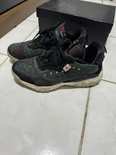 Tênis Jordan delta 2 / TAM 43