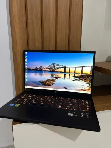 Notebook Acer Nitro V15 Gamer - RTX 5050 (NOVO)