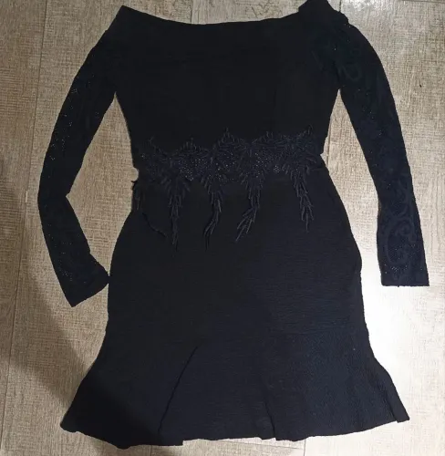 Vestido Preto Gold Box Ombro a Ombro Renda e Textura