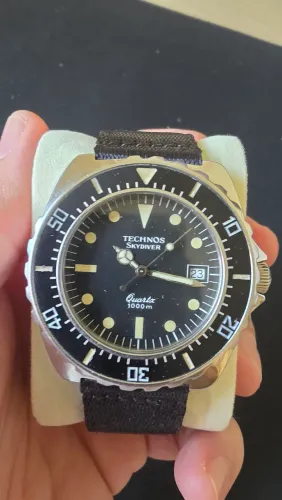Technos Skydiver 1000m