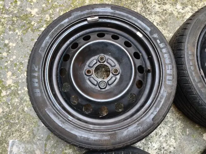Pneu 195/45 R15 Com rodas 15" 4x100