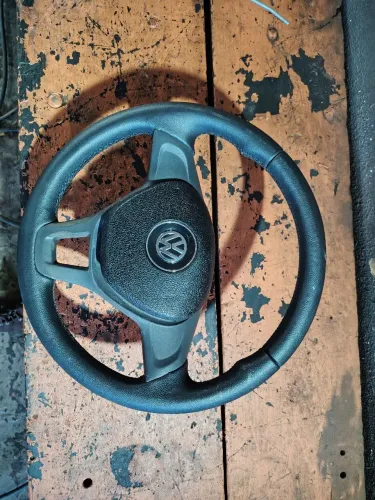 Volante da Amarok com a bolsa do airbag