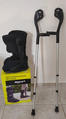 Muletas + botas