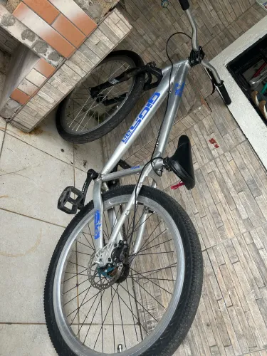 Gios 4trix, troco em placa de vídeo