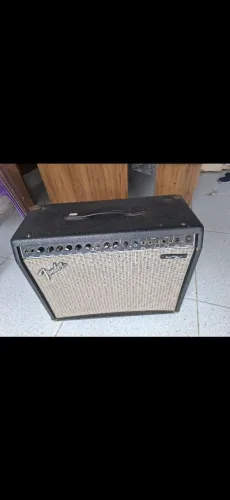 Cubo fender Princeton Chorus 