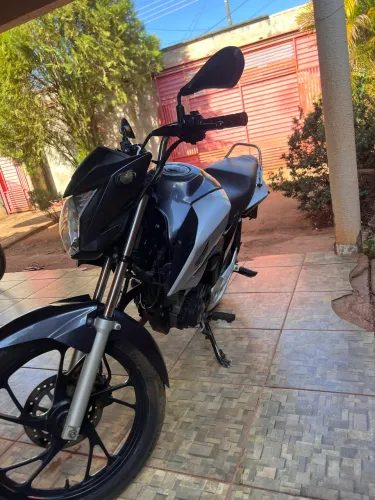 Vende-se titan 160 2023! * 16.000*