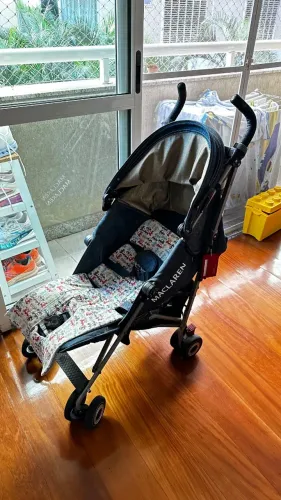 Carrinho de bebê Maclaren
