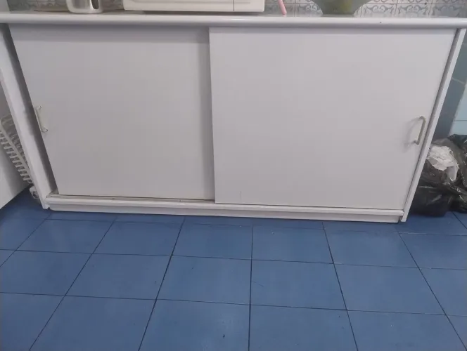 Armário baixo de escritório 