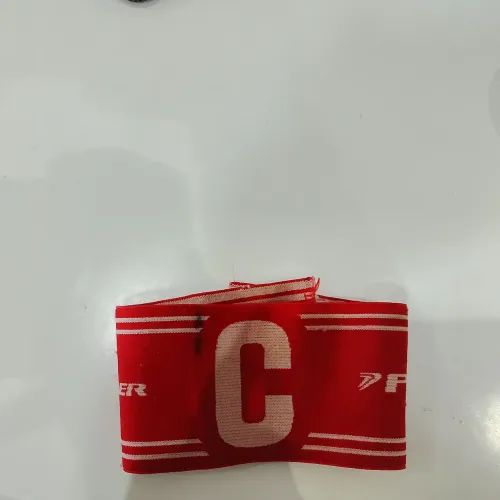 faixa de capitão vermelha